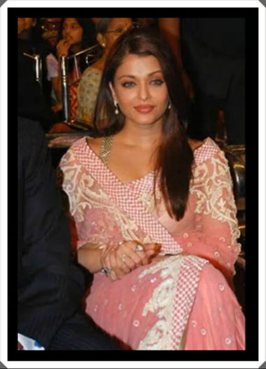  - Aishwarya Rai Beautiful Photos