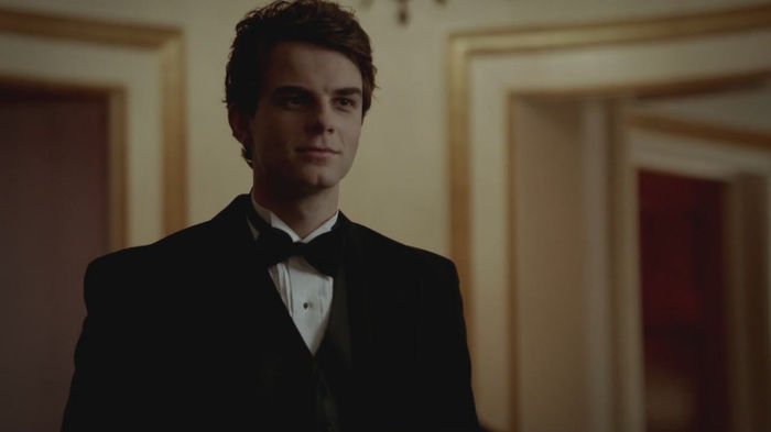 Kol (9) - Nathaniel Buzolic