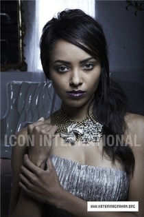 Bonnie (17) - Katerina Graham