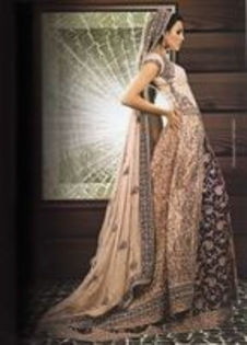 86647800_OYKZOEY3 - Saree
