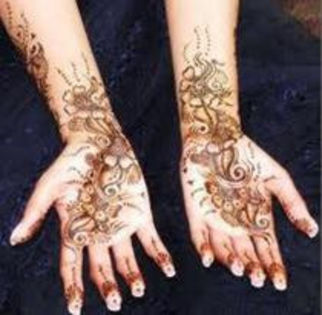 84746646_LXTIQAL3 - Heena