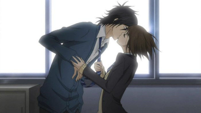 16 - anime kiss