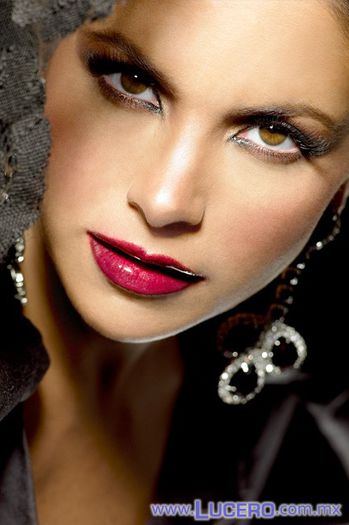 lucero_indispensable_019