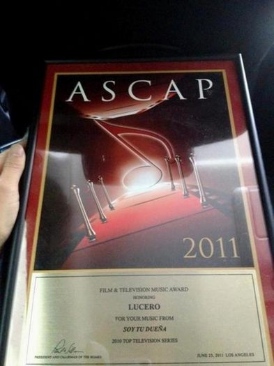 482934_452979461421710_759889830_n - Lucero
