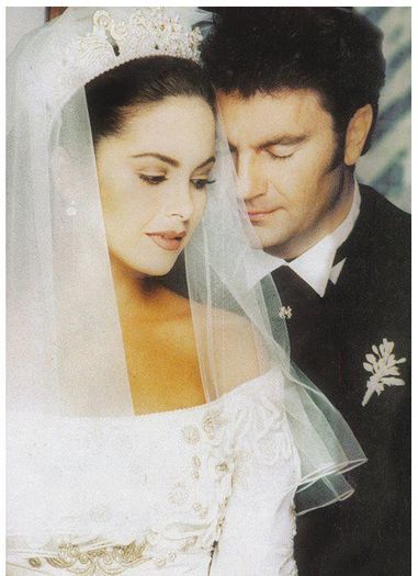 581324_385256161527374_1534551000_n