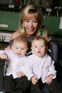 11405_565134603497180_77398495_n - Lesley-Anne Down