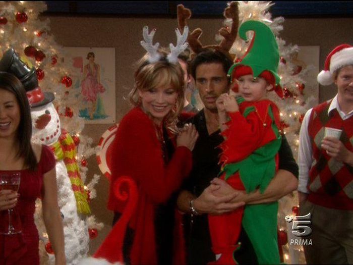 526514_565134110163896_1303477139_n