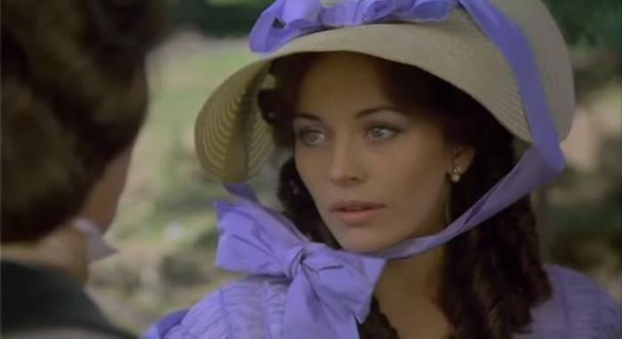 528182_576240142386626_1022851161_n