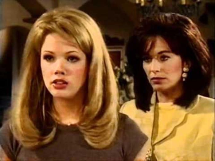 534912_565124826831491_795444025_n