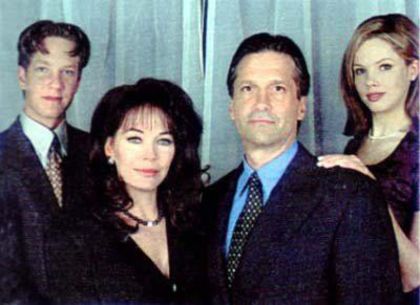 536108_565125186831455_839968030_n