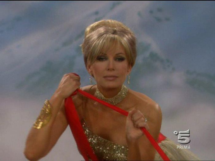 539790_565133840163923_238483459_n