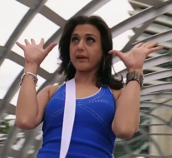 VLCsnap-00036 - Preity Zinta 06