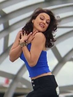 VLCsnap-00047 - Preity Zinta 06