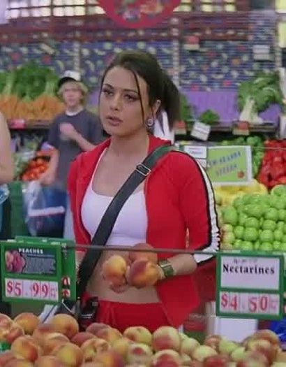 VLCsnap-00067 - Preity Zinta 06