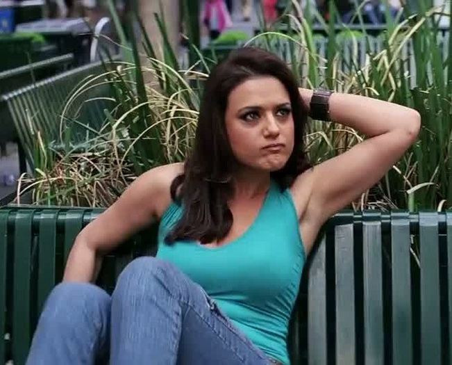 VLCsnap-00135 - Preity Zinta 06
