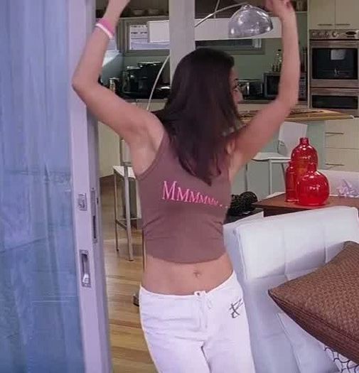 VLCsnap-00170 - Preity Zinta 06
