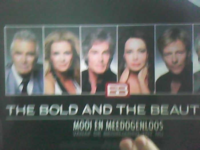 528055_155770437911657_1831631034_n