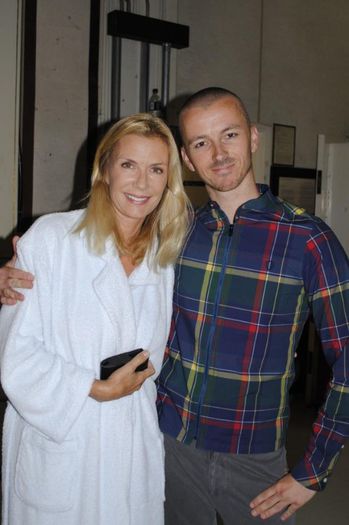 310775_294067740616633_1968083245_n