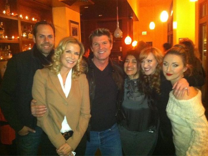 399250_525752210777145_38175123_n