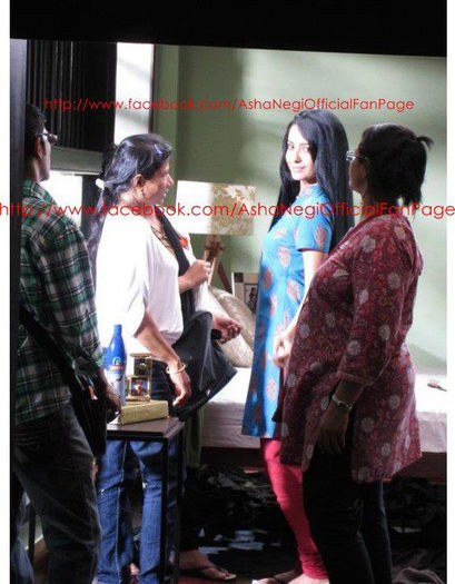 484921_137838213058180_303204404_n