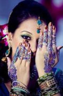 78317952_NZFVUBL3 - Hindi make-up