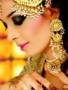 78317956_ADBFTPT3 - Hindi make-up