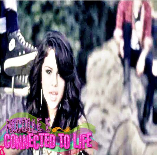 ღ ™ Buna seara am venit sa am grija de ; Se uita-n jos =;