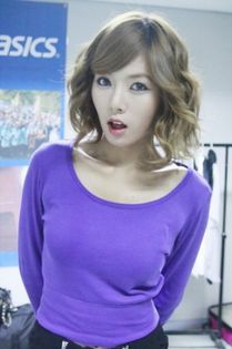 hyuna_purple_sweater_tn-4730