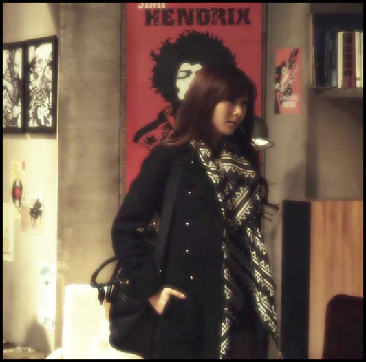~.~ |intra| In sfarsit..:)) |se pune pe canapea| - l - x - Episodul 21 - x - l