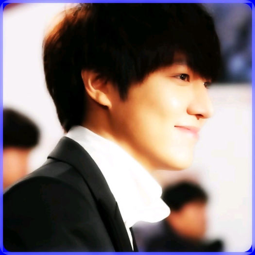 $. ..Nu te negaji.. :o3.. Stiu despre concert :).. :x .. - l - x - Episodul 21 - x - l
