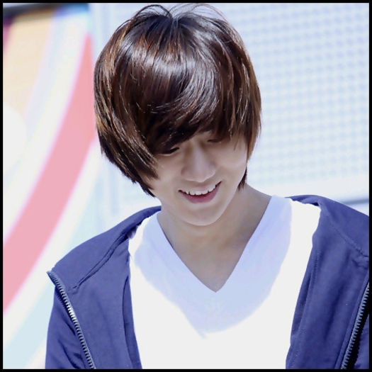 [(:] ..Cu ce anume Bom? ..Cu bataie? :)) ..Nu vad altfel cum.. :)) - X - x - PARK - x - X