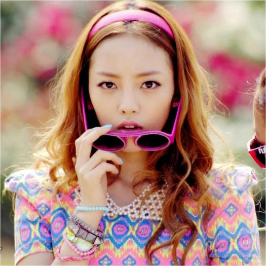 .x Eo ingerashh .. :o3 Cum sa ma uit eo acolo ? :o3 .. - l - x - Episodul 22 - x - l