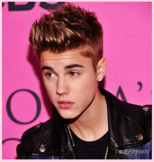 Salut (uitanduse la Selena)