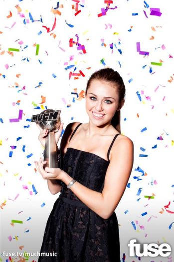 miley-cyrus-mush-music-awards-promos_3_94580882 - MODA MILEY CYRUS