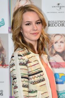 Bridgit+Mendler+Bridgit+Mendler+Promotes+Album+Pe1QvRfxYmwl