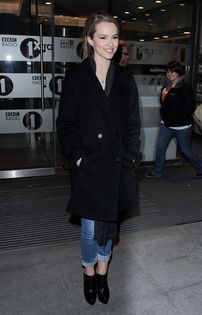 Bridgit+Mendler+Bridgit+Mendler+Spotted+London+HVNK7YFXNP5l