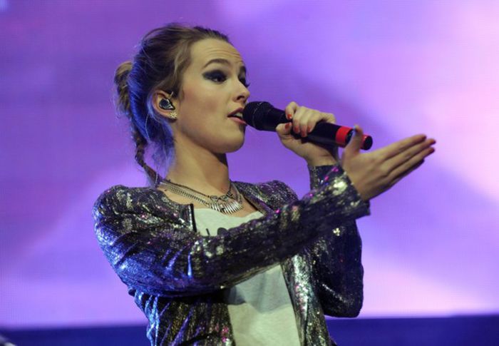 Bridgit+Mendler+Power+96+1+Jingle+Ball+2012+dGp6LDgOTPZl