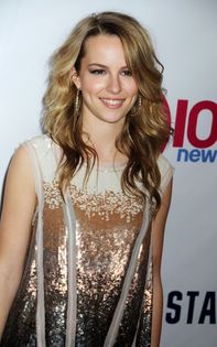 Bridgit+Mendler+Stars+Jingle+Ball+2012+D880PIjnpqXl