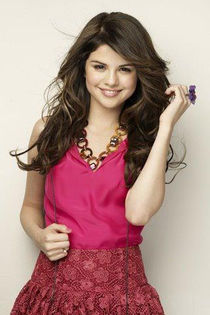 396437_358498837507948_1624150735_n - poze cu selena gomez