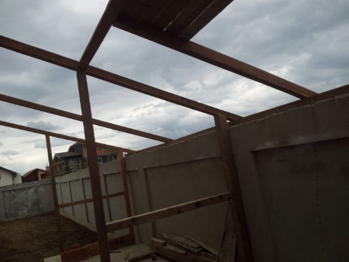 20130310_133509 - Foisor si Voliera