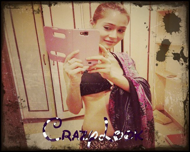 7 - sara khan23
