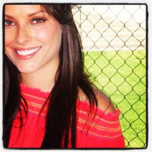 284171_279541062165868_570099439_n - Carla Hernandez