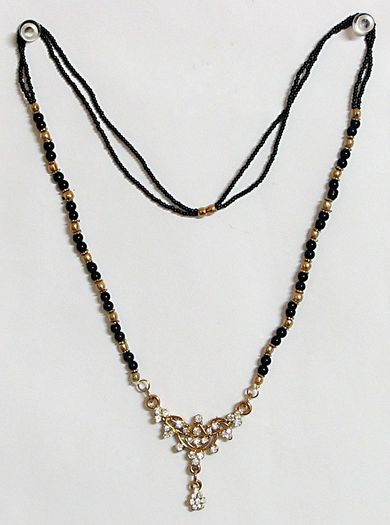 mangalsutra-with-white-stone-studded-pendant-BL21_l - x-Mangalsutra