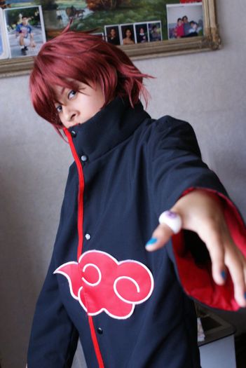 Akasuna_no_Sasori_by_O_MOCHI_PRO - Sasori Cosplay