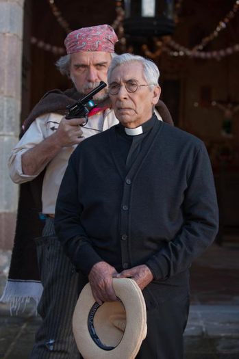 536805_262021030560645_1730699997_n