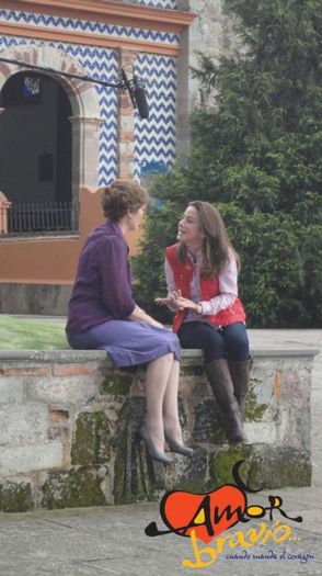 563078_332905233472224_917495284_n