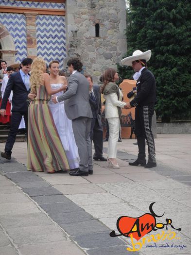 190075_323607654401982_311965419_n