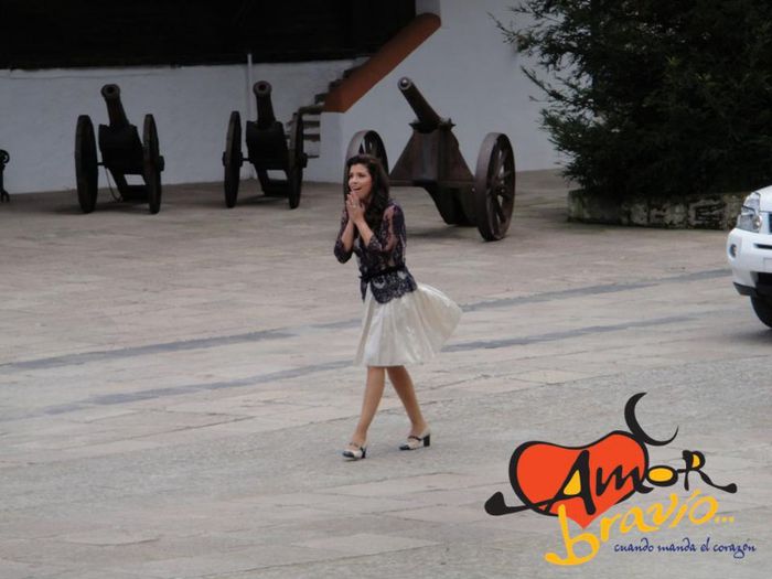 304825_325791694183578_1341333280_n