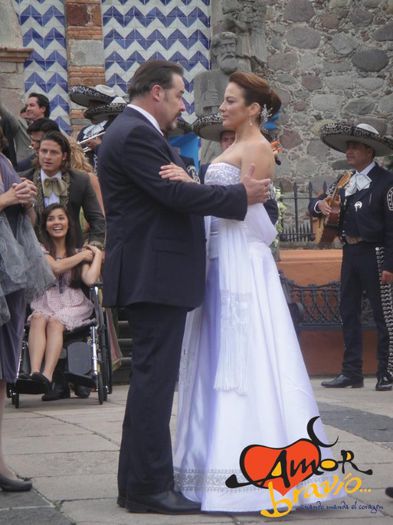 311547_323607611068653_1861622973_n