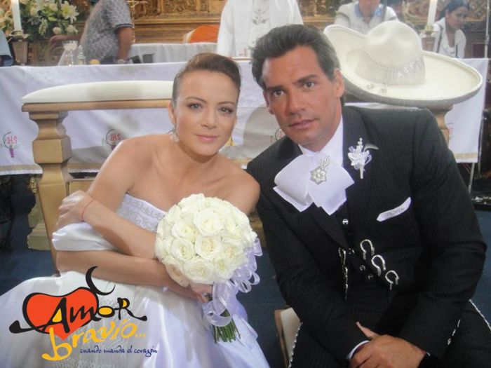 313626_323607481068666_310494438_n